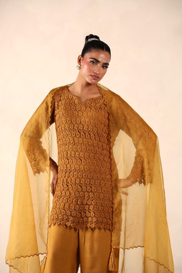 Golden Petals - Image 5